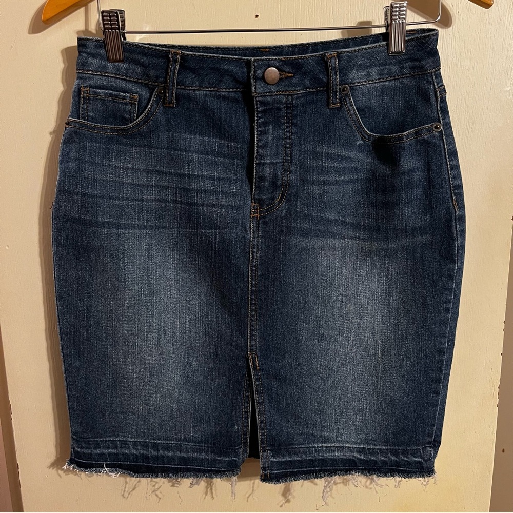 Denim raw hem skirt